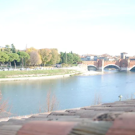 Pensión Dreaming Arena Verona