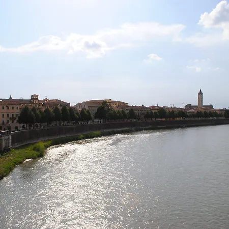 Dreaming Arena Pensión 3*